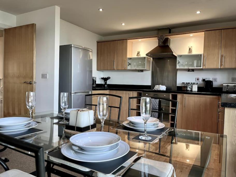 Beachfront Bliss With Spectacular Views Llanelli Exterior foto