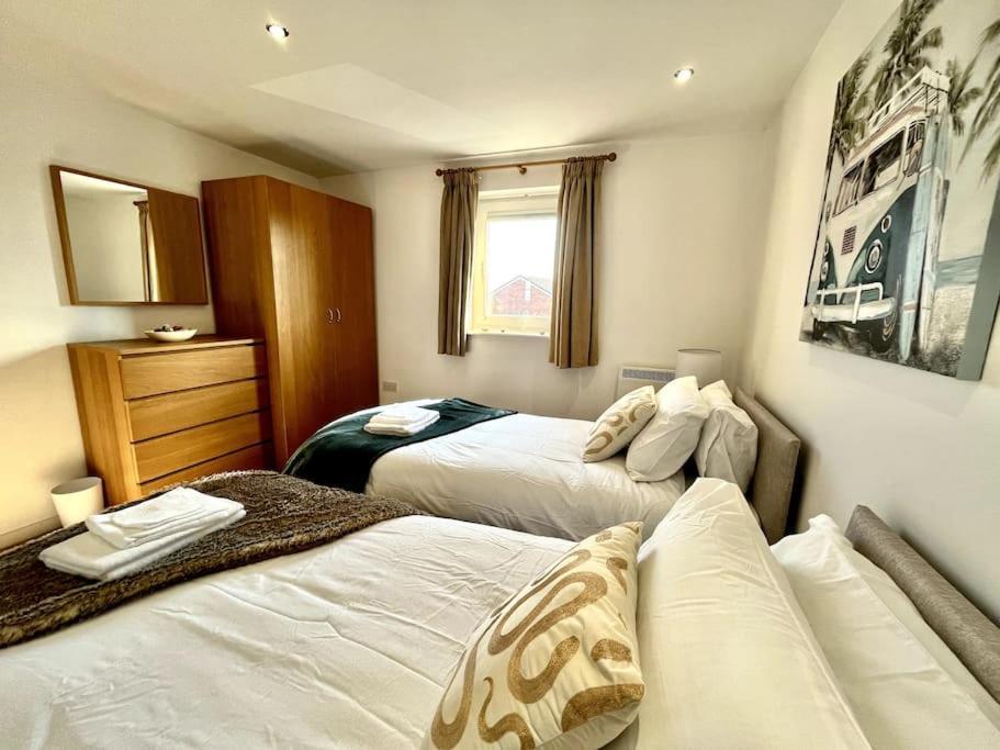 Beachfront Bliss With Spectacular Views Llanelli Exterior foto